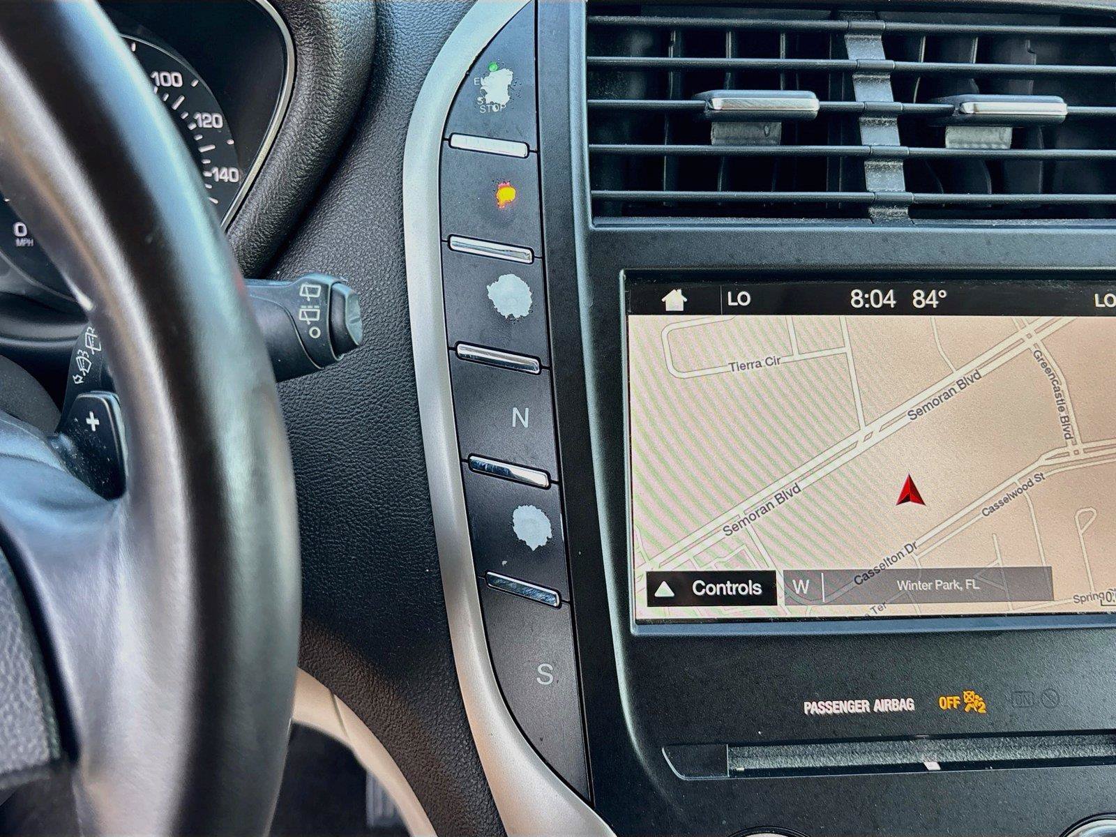 Used 2019 Lincoln MKC Reserve w/ MKC Technology Package FWD image 17
