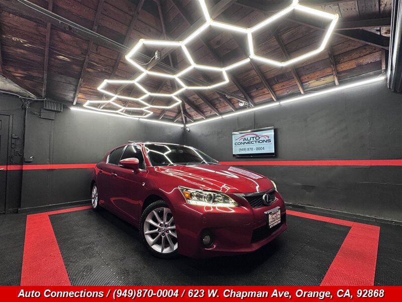 Used 2012 Lexus CT 200h Premium w/ Premium Audio Pkg (F Sport) FWD image 1