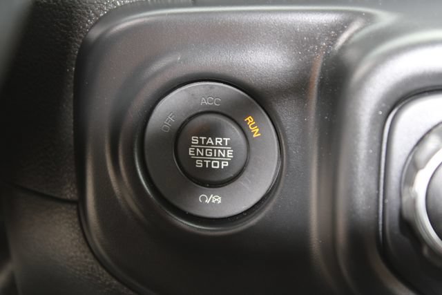 Used 2022 Jeep Wrangler Unlimited Sahara AWD/4WD image 21