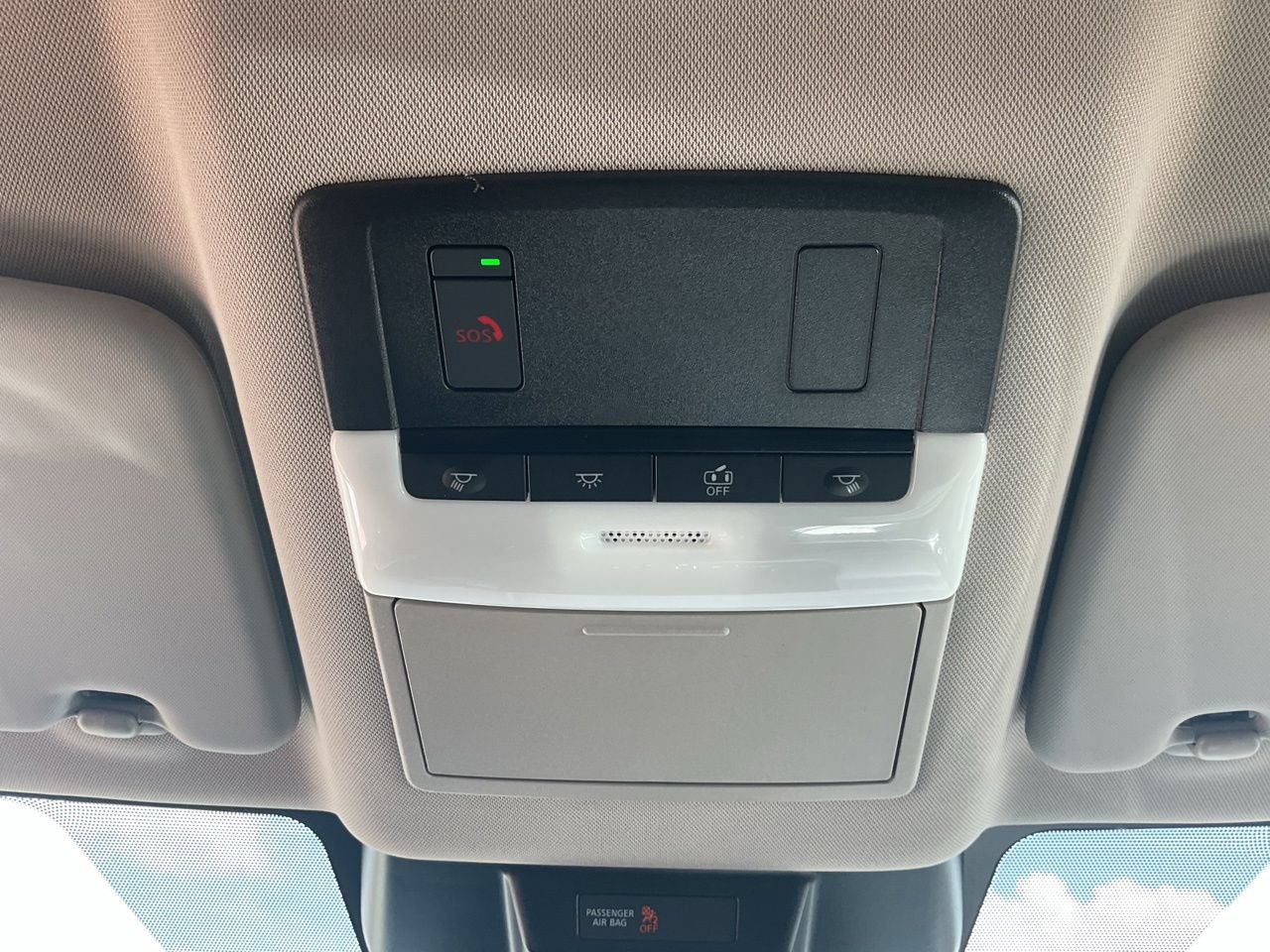 Used 2026 Nissan Rogue SL FWD image 16