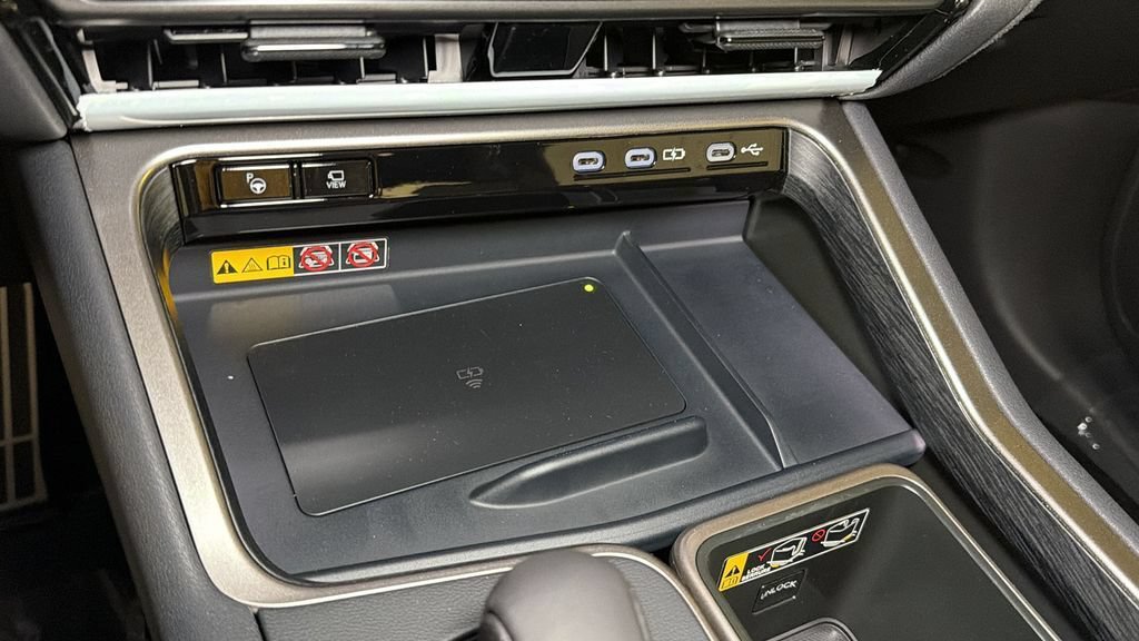 New 2026 Lexus TX 500h AWD image 25