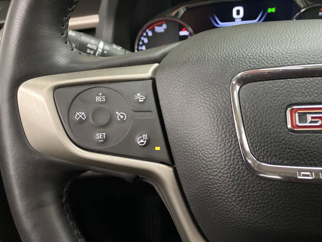 Used 2022 GMC Acadia Denali w/ Denali Ultimate Package AWD/4WD image 20