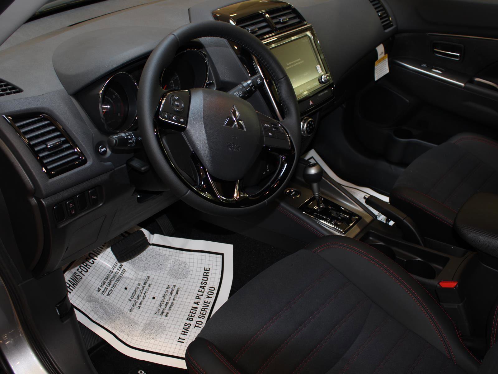 New 2025 Mitsubishi Outlander Sport SE image 9