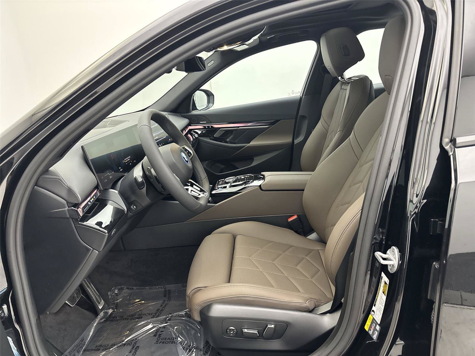 New 2027 BMW i5 xDrive40 AWD/4WD image 25
