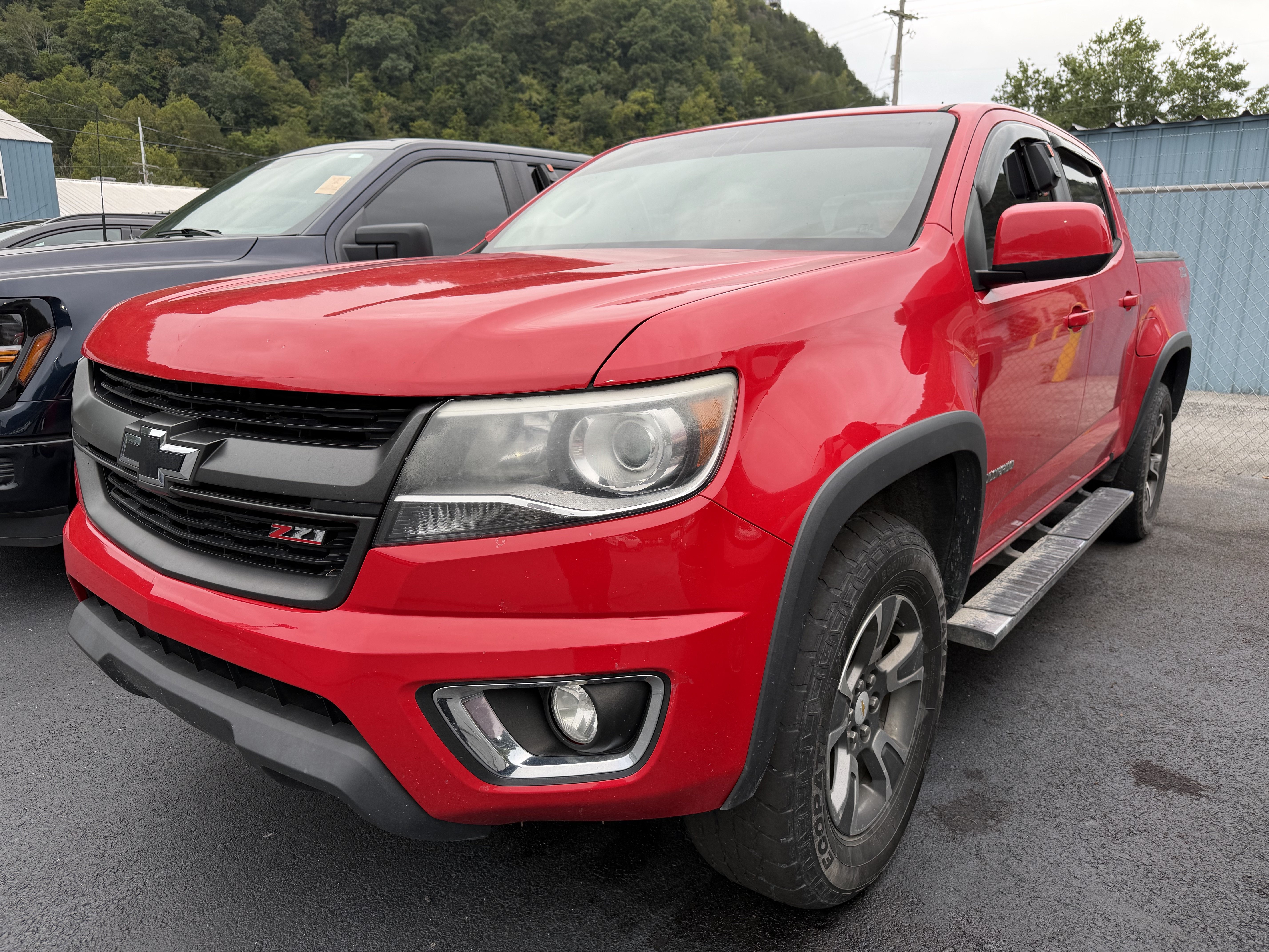 Used 2015 Chevrolet Colorado Z71 AWD/4WD image 3