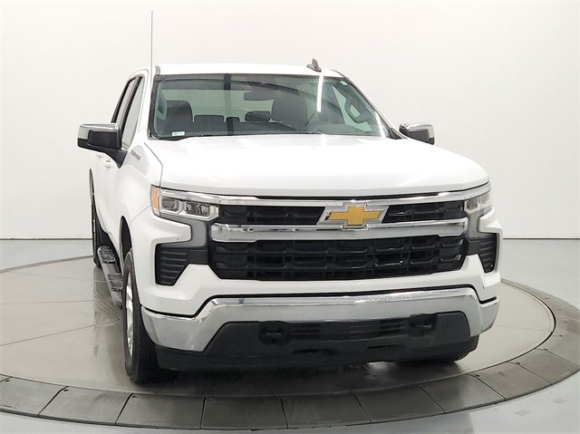 Used 2023 Chevrolet Silverado 1500 LT image 2