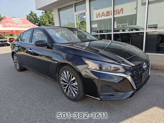 Used 2025 Nissan Altima 2.5 SV FWD image 6