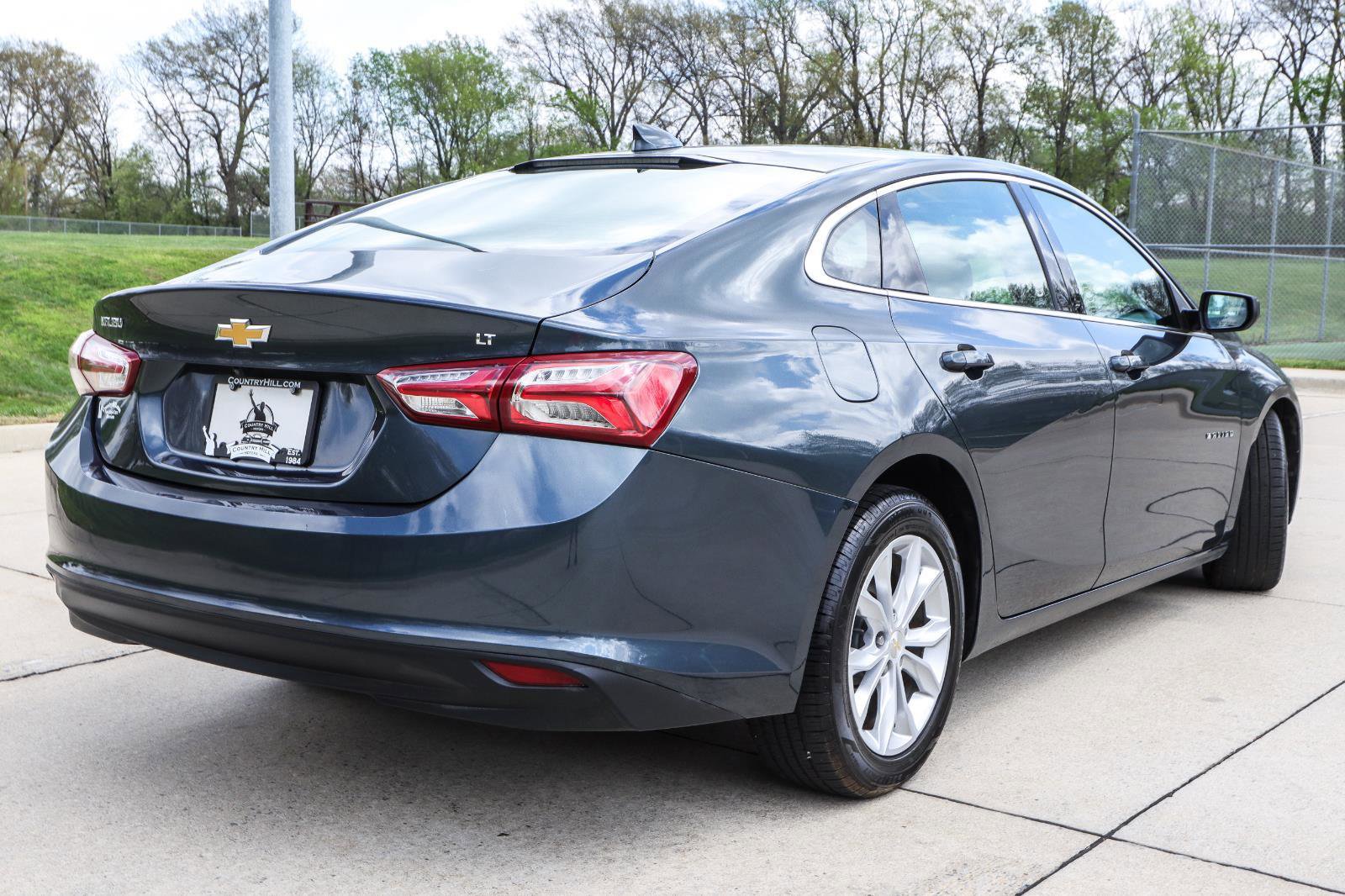 Used 2019 Chevrolet Malibu LT image 17