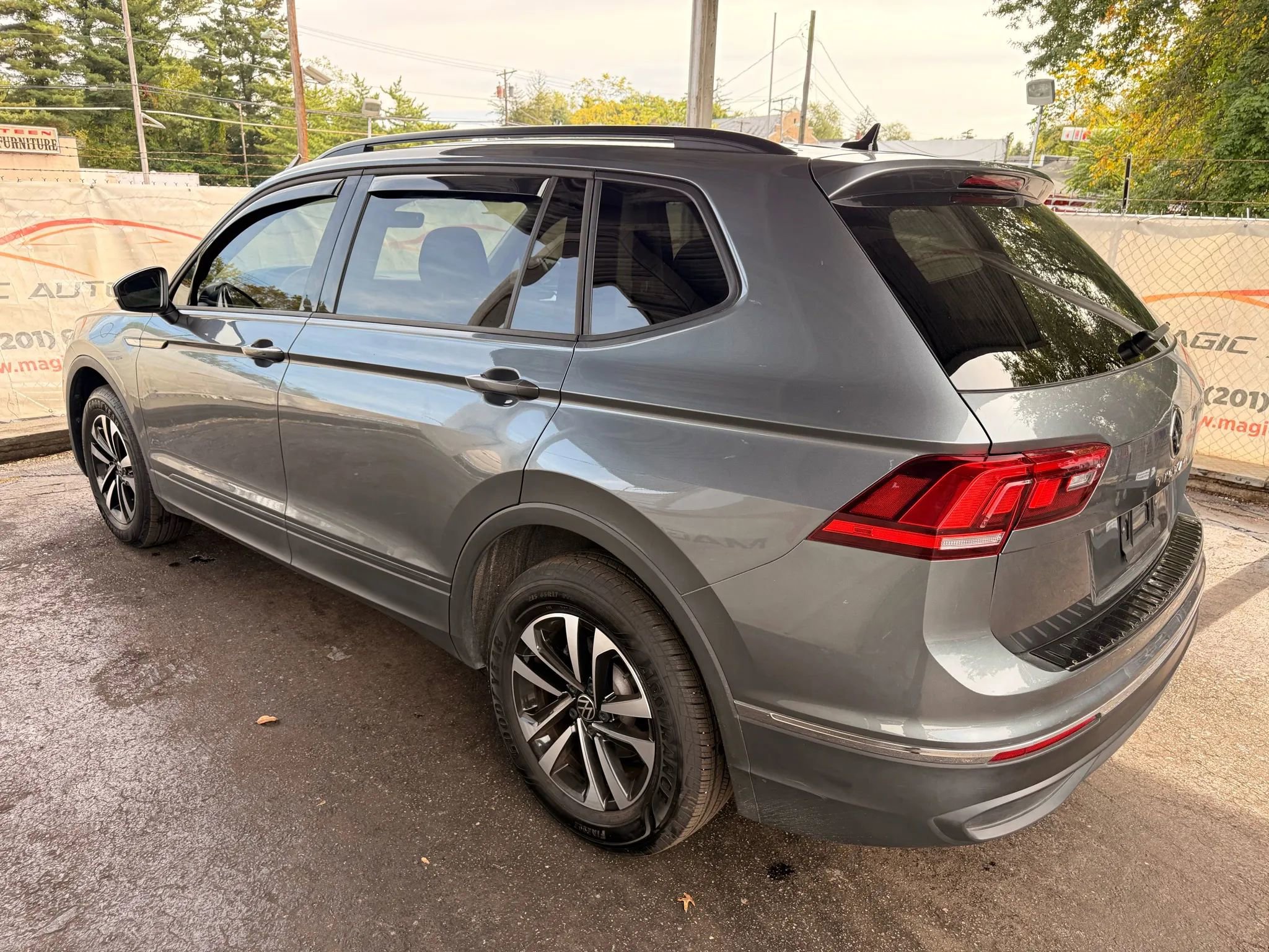 Used 2024 Volkswagen Tiguan S AWD/4WD image 13