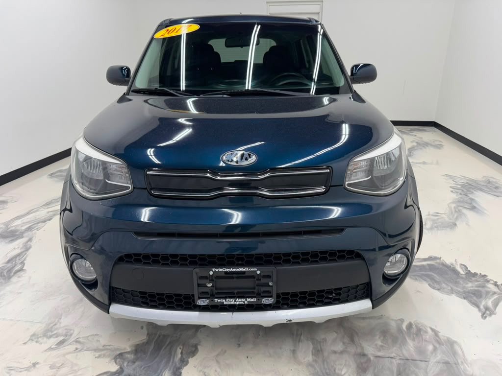 Used 2017 Kia Soul + FWD image 3