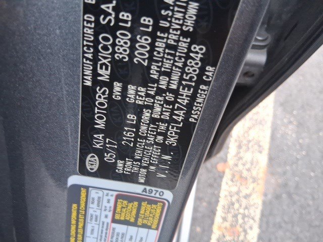 Used 2017 Kia Forte S image 5