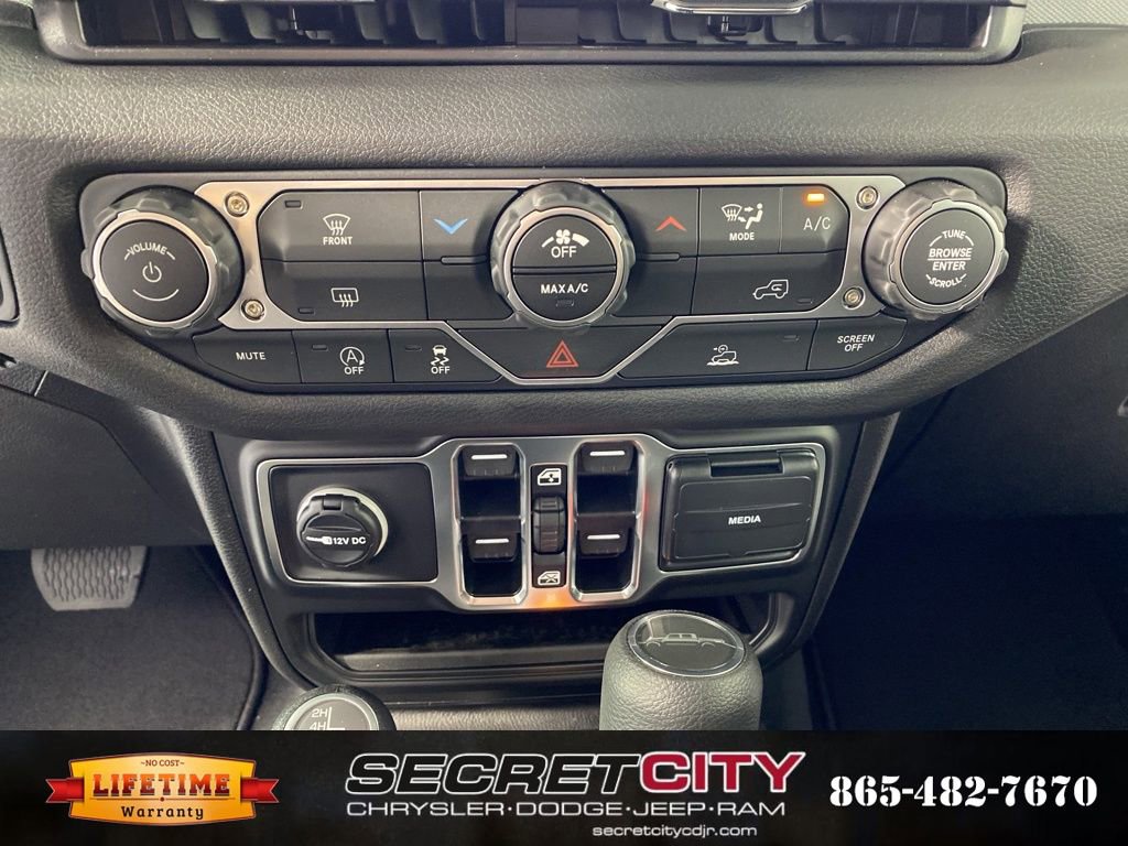 New 2025 Jeep Gladiator Sport image 22