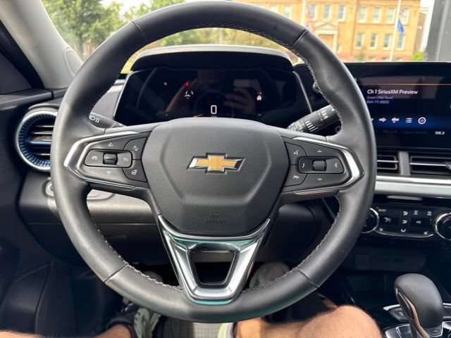 Used 2024 Chevrolet Trax LT w/ Driver Confidence Package FWD image 15