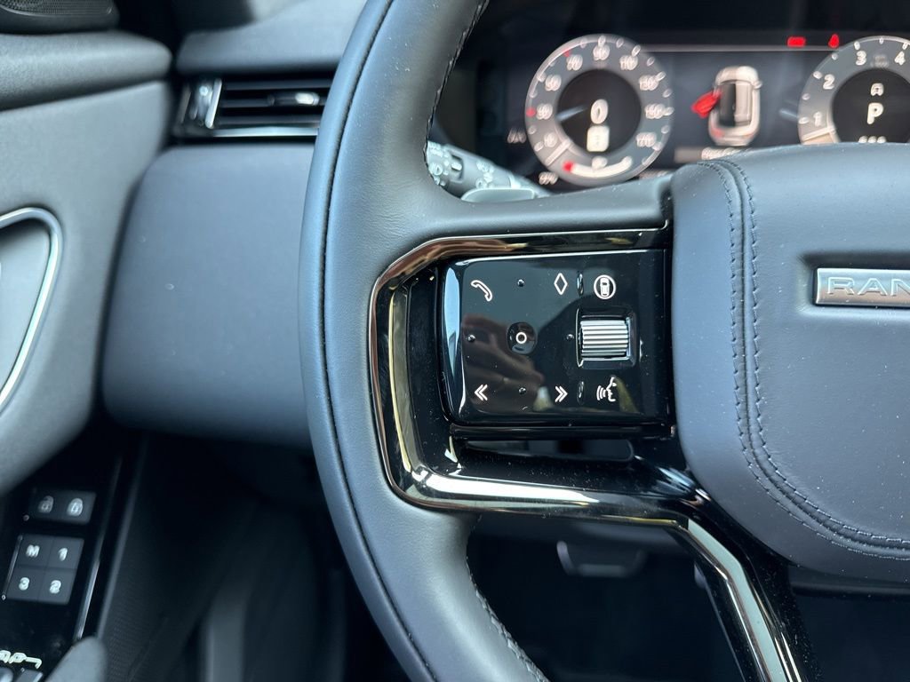 New 2025 Land Rover Range Rover Velar Dynamic SE image 20