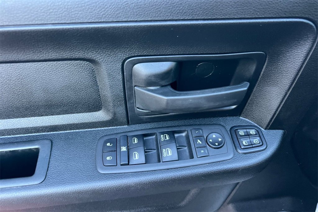 Used 2024 RAM 2500 Tradesman w/ Chrome Appearance Group image 11