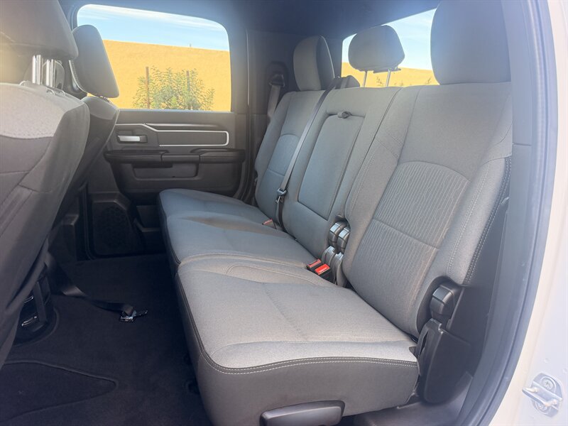 Used 2022 RAM 3500 Big Horn AWD/4WD image 43