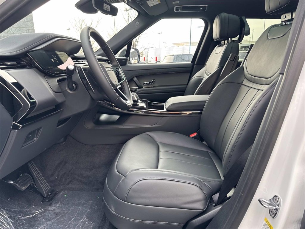 New 2025 Land Rover Range Rover Sport SE image 21