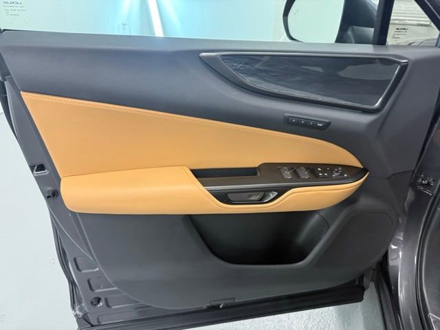 Used 2025 Lexus NX 250 FWD w/ Accessory Package (Z1) image 14