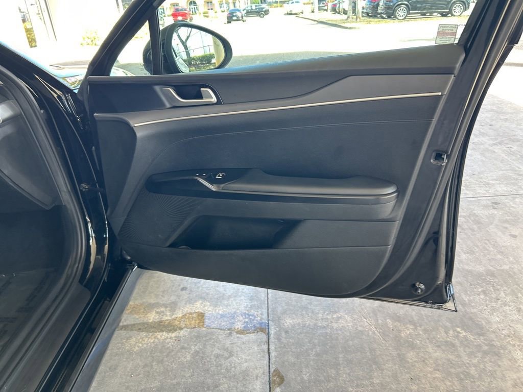 Used 2022 Kia K5 LXS image 21