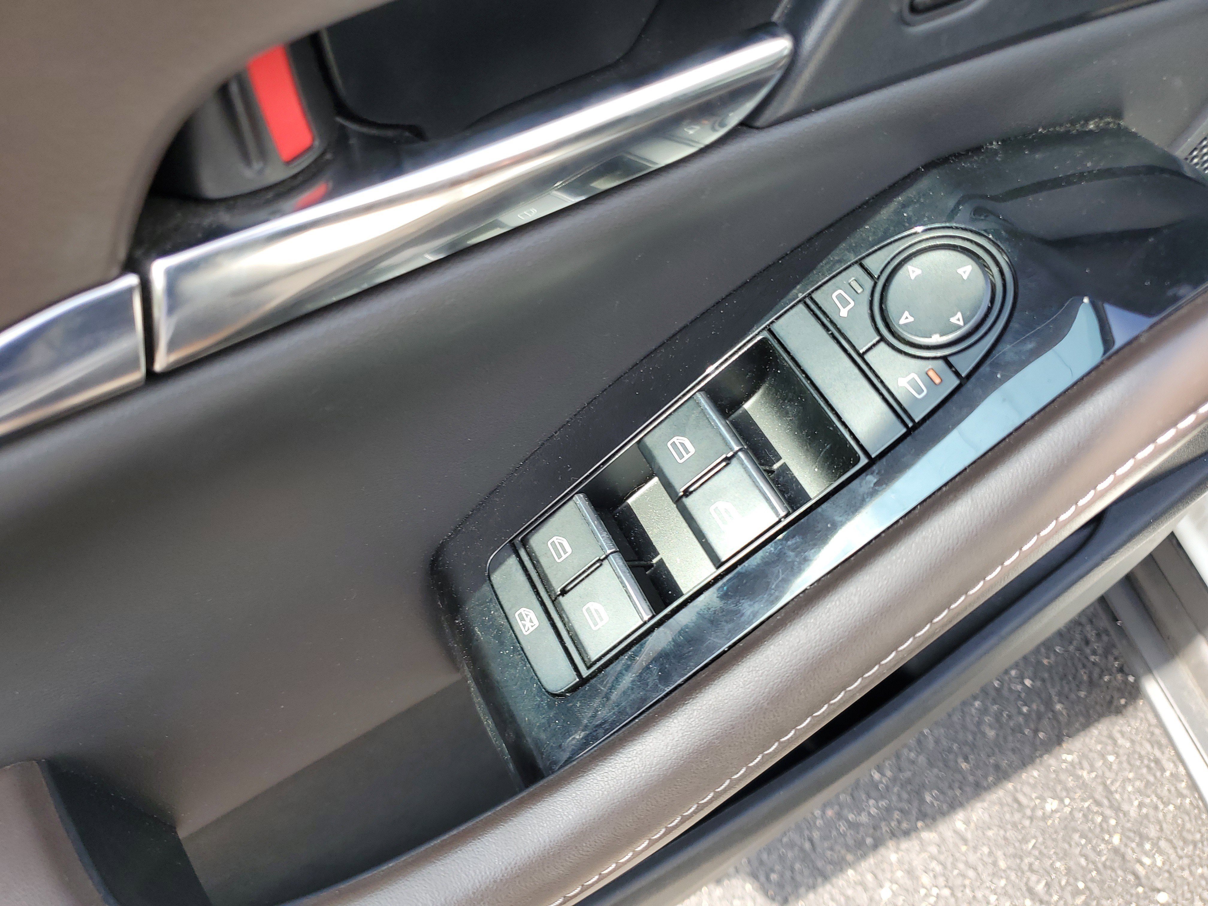 Used 2023 MAZDA CX-30 AWD 2.5 S w/ Premium Package image 19