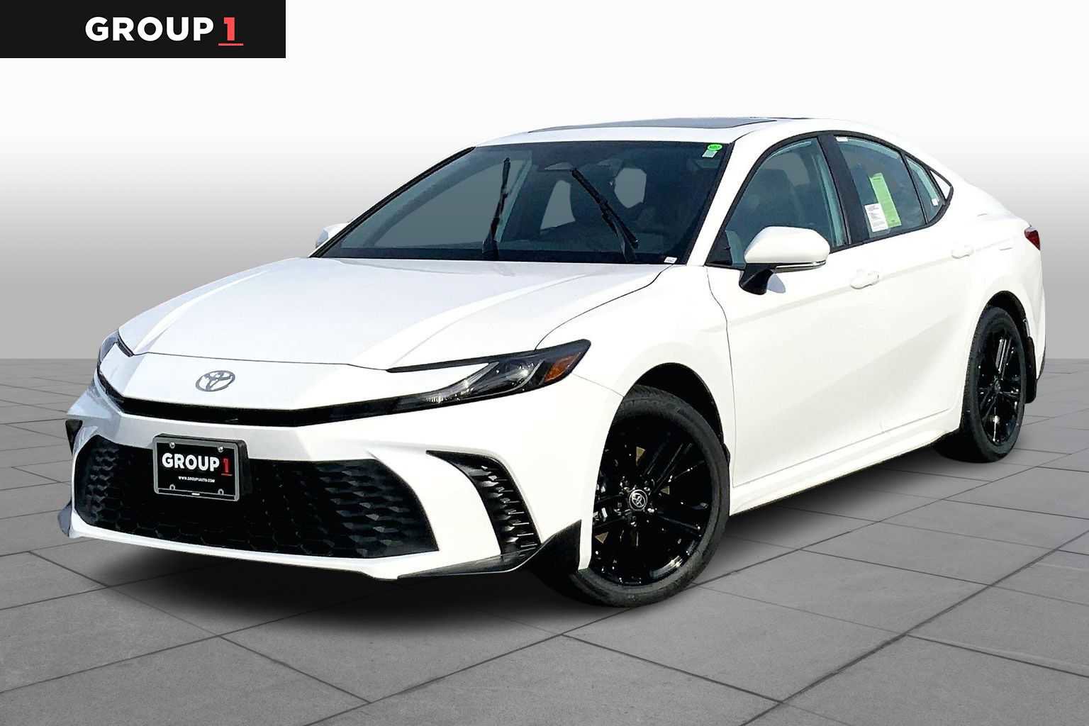 New 2026 Toyota Camry SE image 1