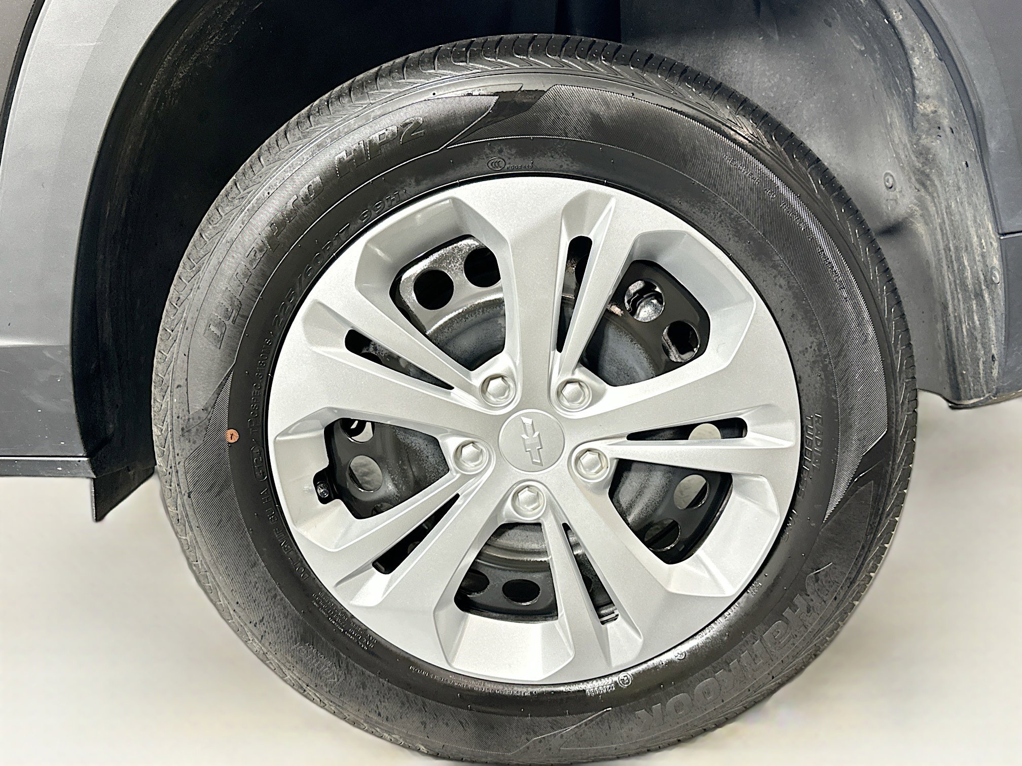 Used 2025 Chevrolet Trax LS image 11