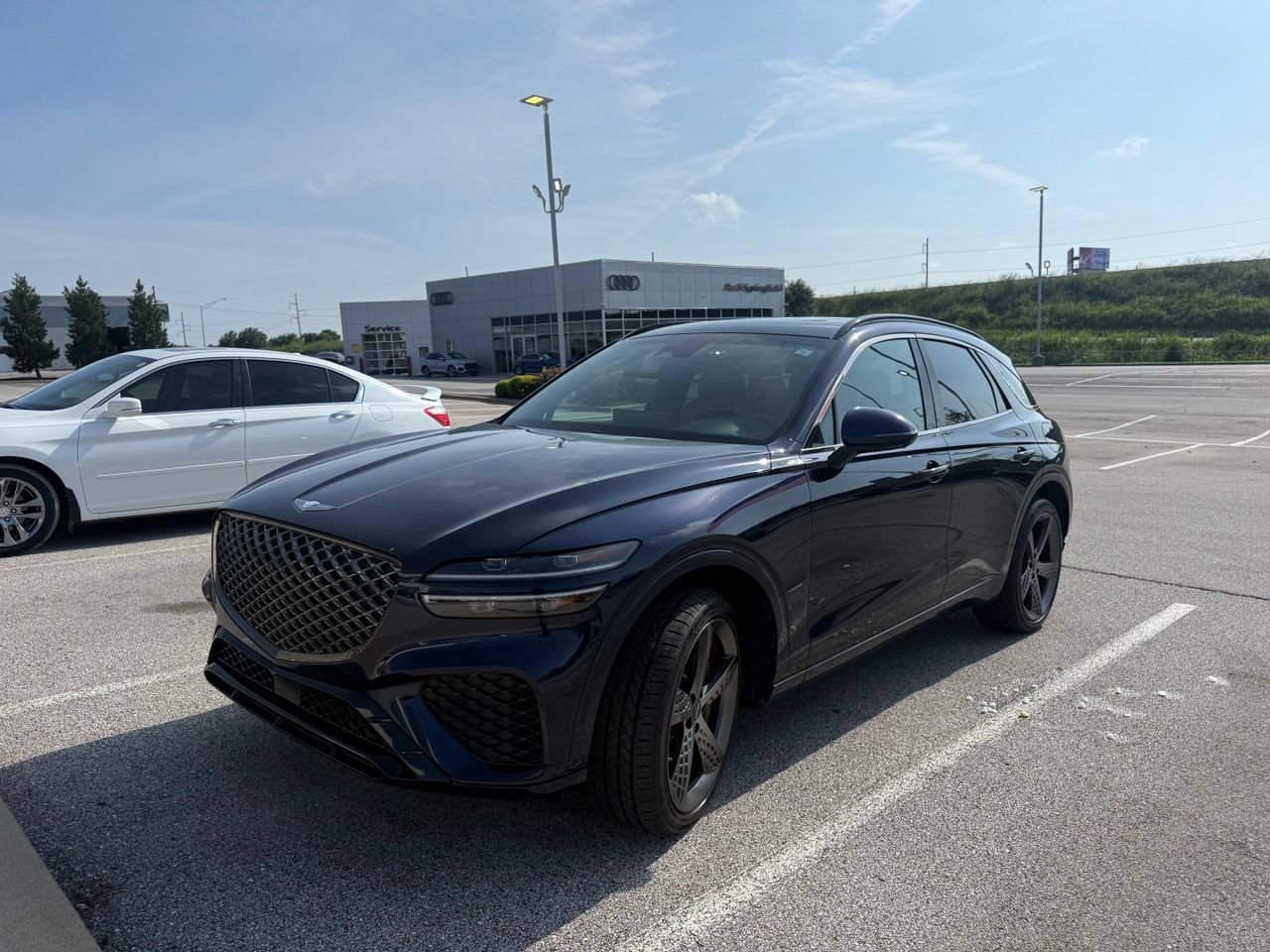 Used 2023 Genesis GV70 2.5T w/ Sport Prestige Package AWD/4WD image 2