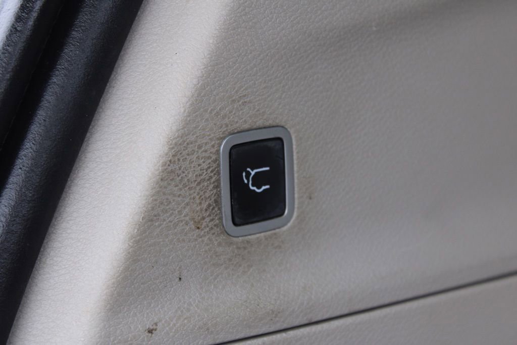 Used 2017 Chrysler Pacifica Touring-L image 11