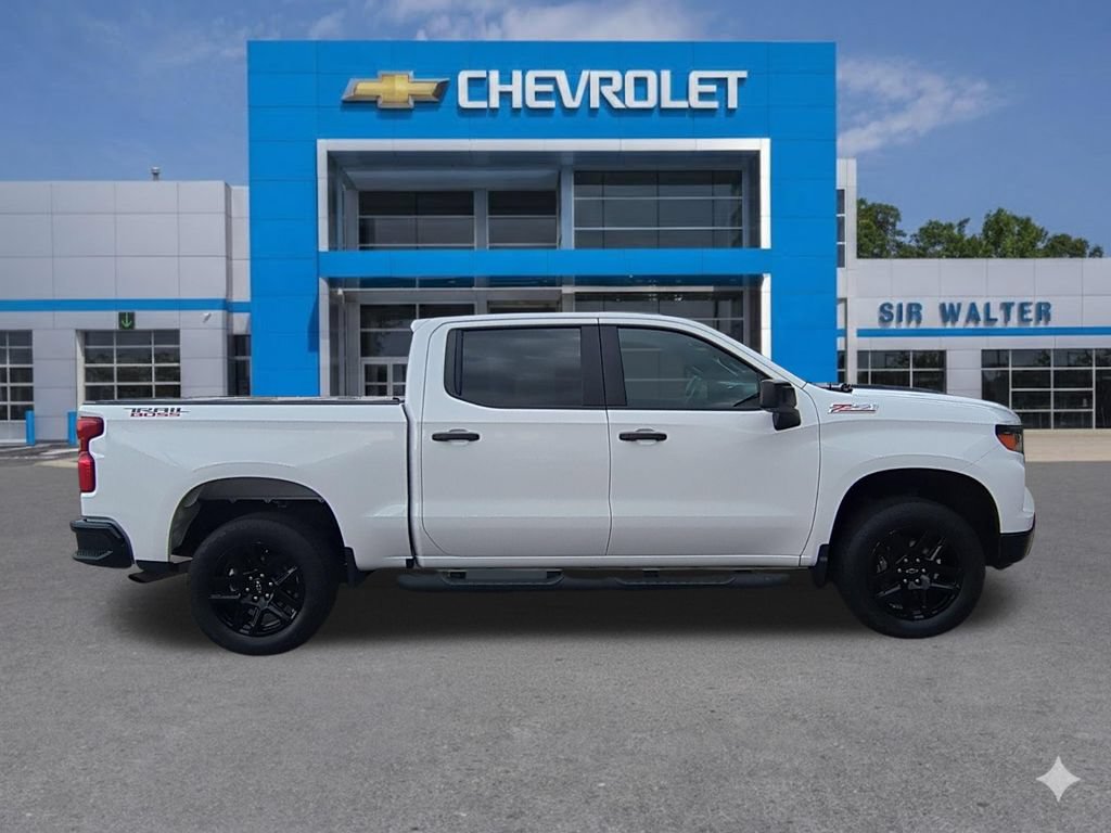 Used 2022 Chevrolet Silverado 1500 Custom Trail Boss AWD/4WD image 7
