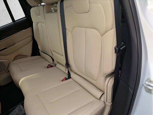 New 2026 Jeep Grand Cherokee Limited image 4