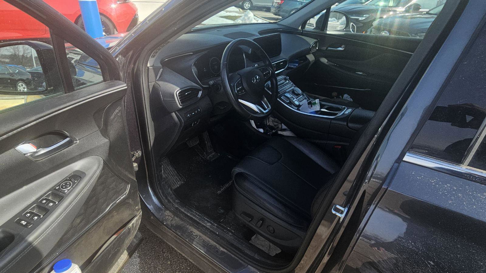 Used 2023 Hyundai Santa Fe SEL w/ Premium Package image 3