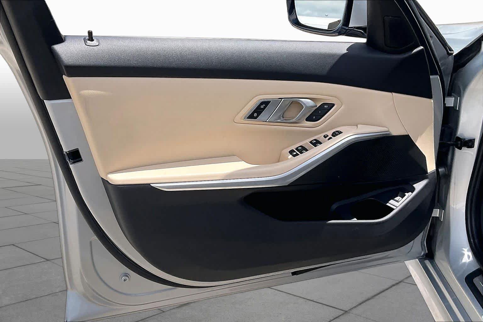 Used 2019 BMW 330i Sedan RWD image 21