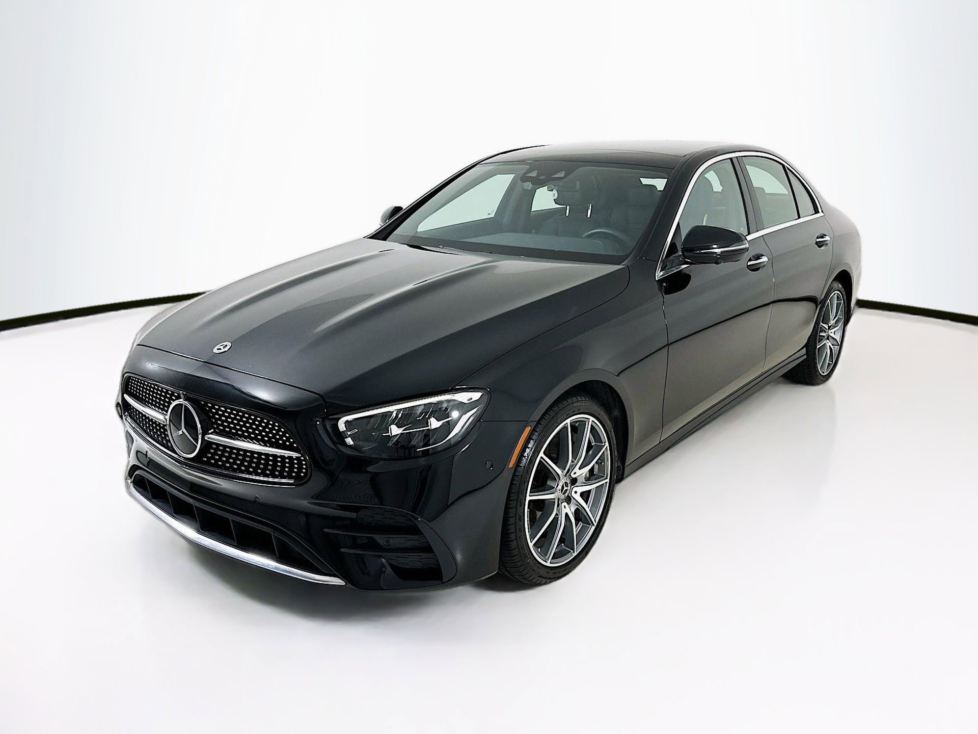 Certified 2023 Mercedes-Benz E 450 4MATIC Sedan image 3