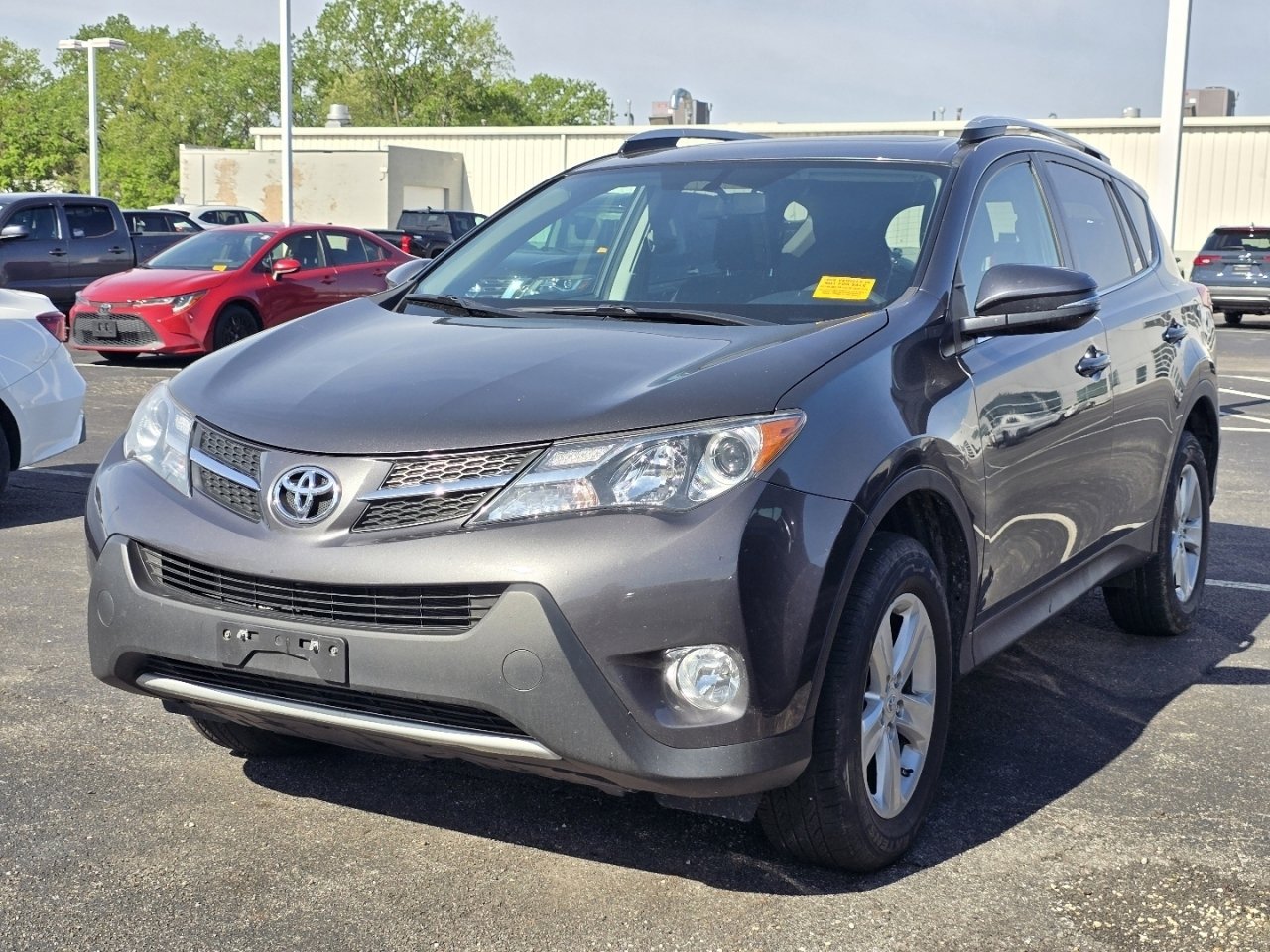 Used 2014 Toyota RAV4 XLE AWD/4WD image 3