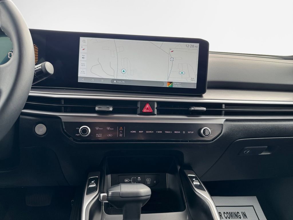 Certified 2025 Kia Sorento S image 22