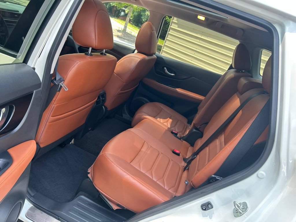Used 2019 Nissan Rogue SL w/ Premium Package FWD image 28