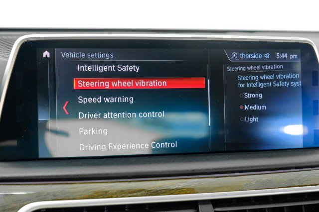 Used 2019 BMW 740i w/ Executive Package RWD image 30