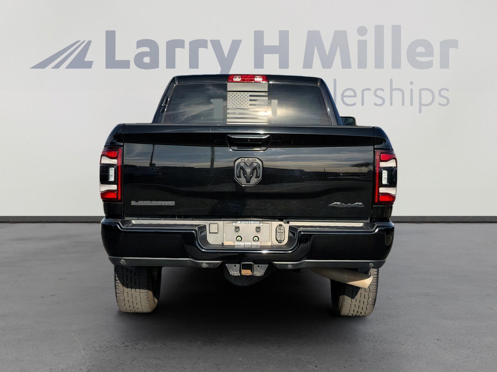 Used 2024 RAM 3500 Laramie w/ Night Edition AWD/4WD image 5