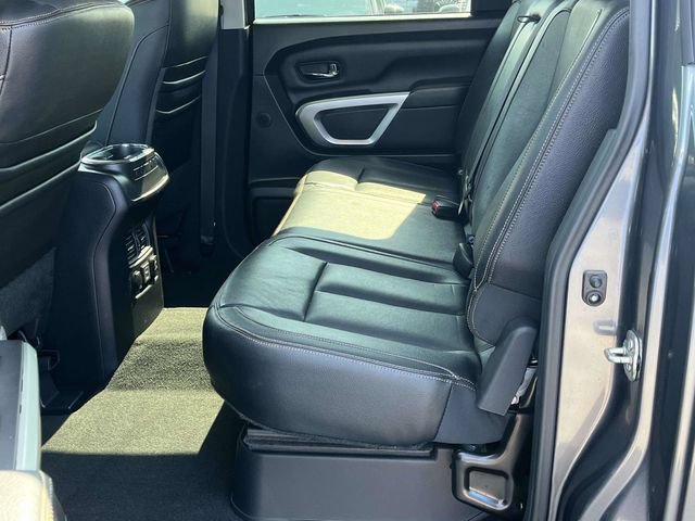 Used 2019 Nissan Titan SL RWD image 15