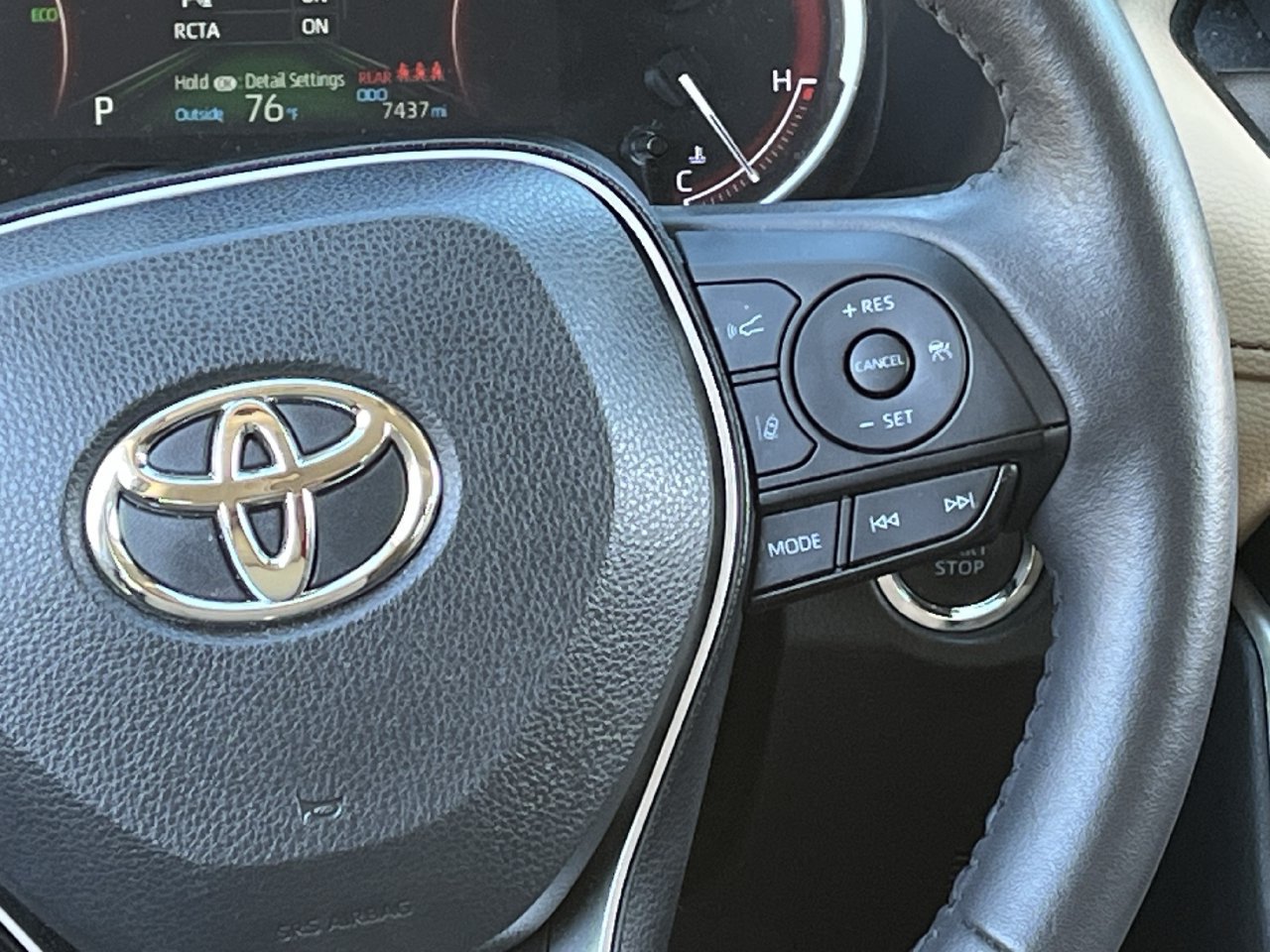Used 2025 Toyota RAV4 XLE Premium w/ Weather Package FWD image 14