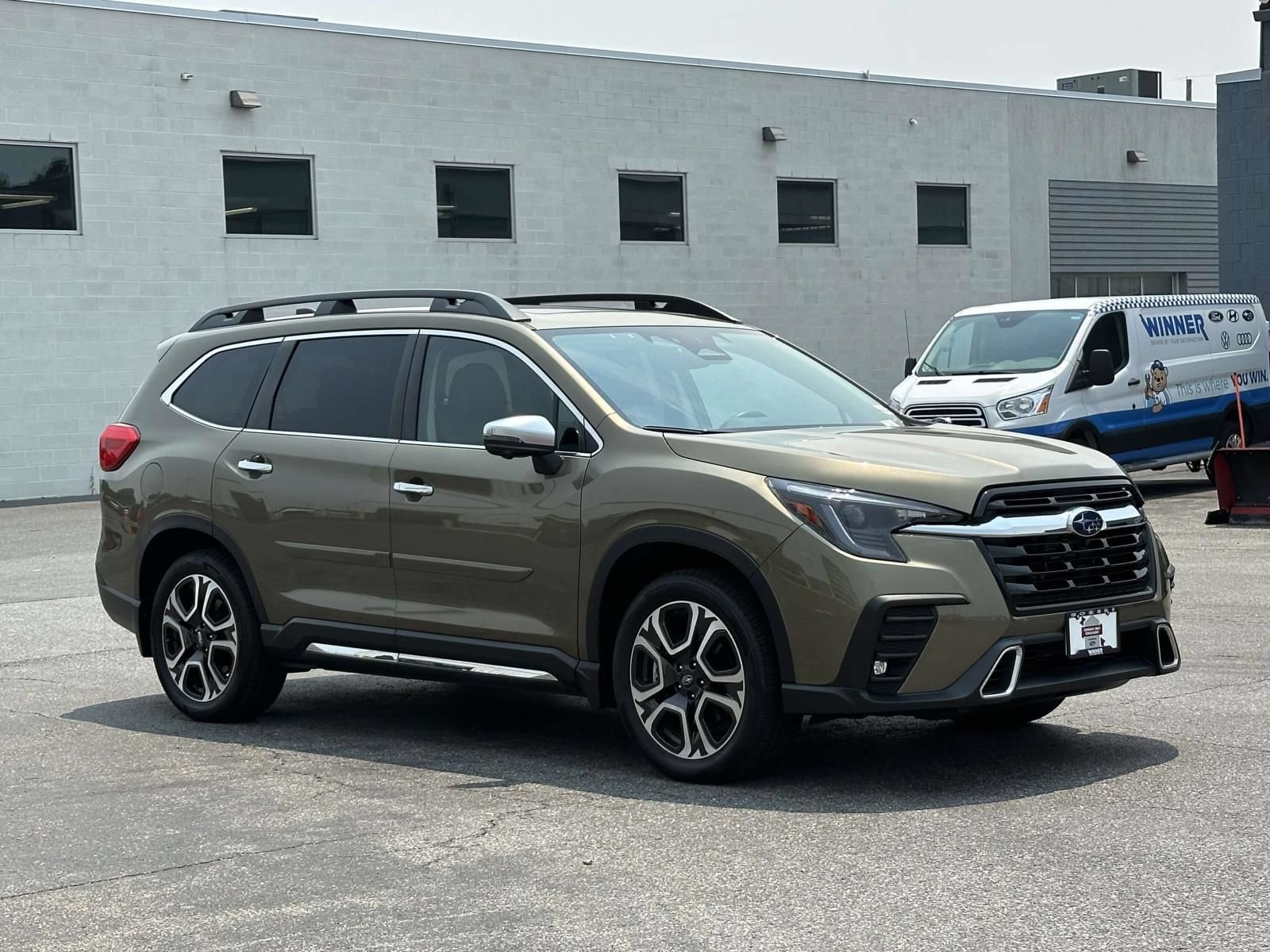 Certified 2023 Subaru Ascent Touring AWD/4WD image 8