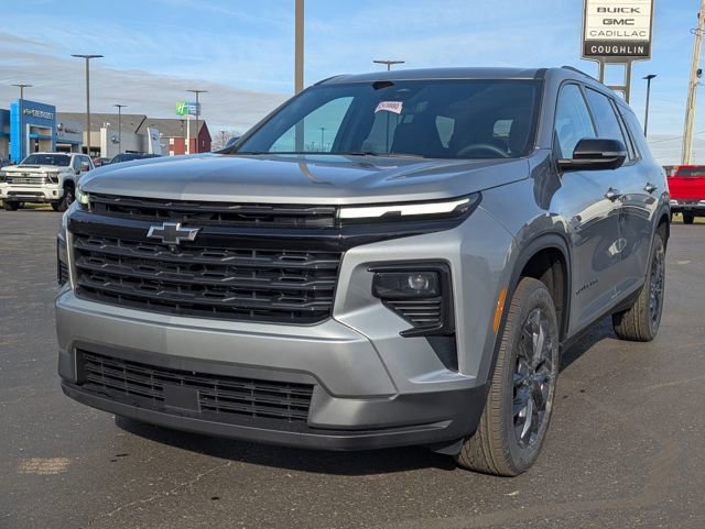 New 2026 Chevrolet Traverse LT w/ Midnight/Sport Edition FWD image 3