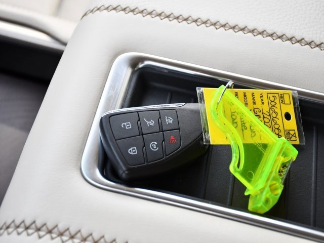 Used 2021 GMC Yukon XL Denali image 19