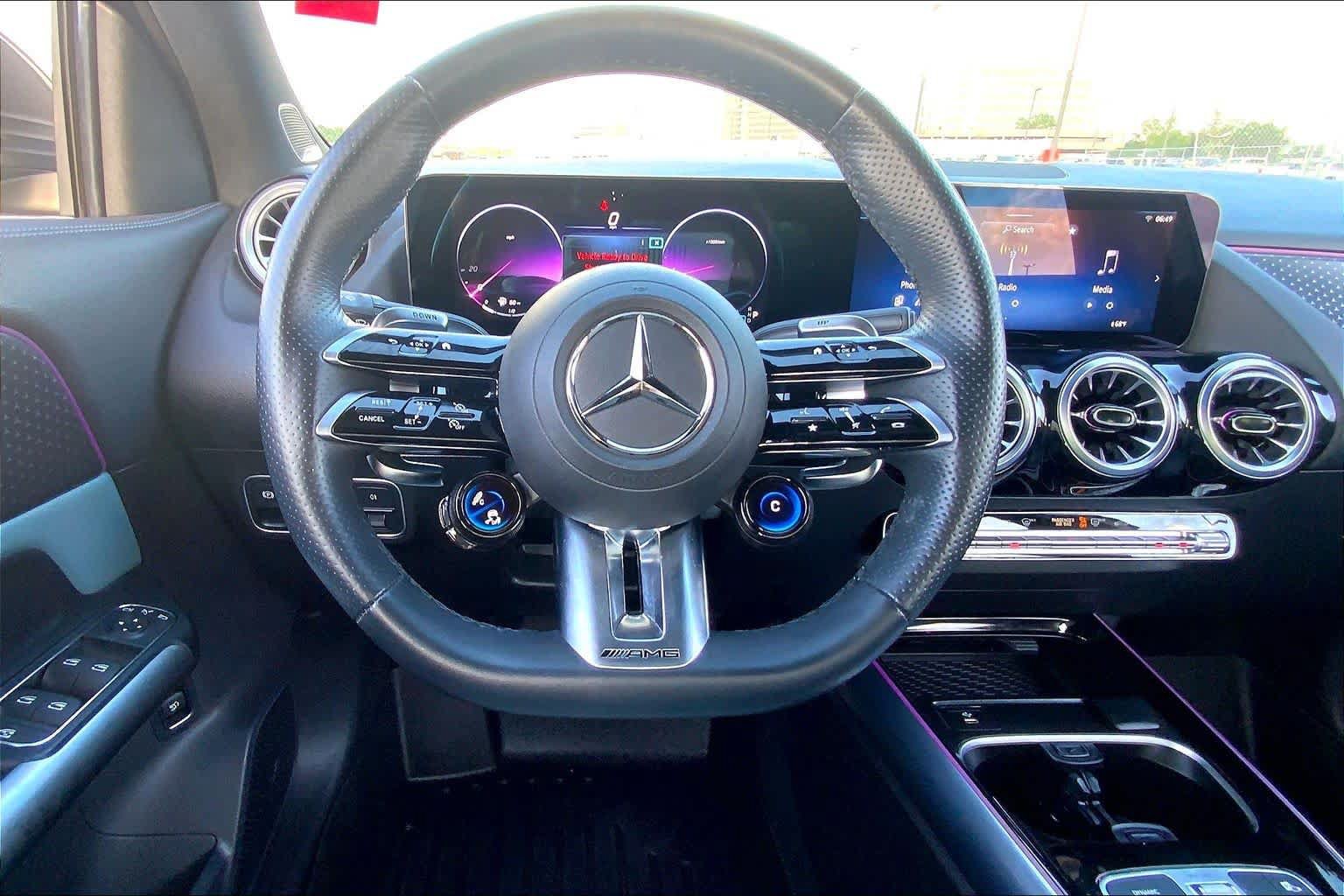 Used 2025 Mercedes-Benz GLA 35 AMG 4MATIC image 6