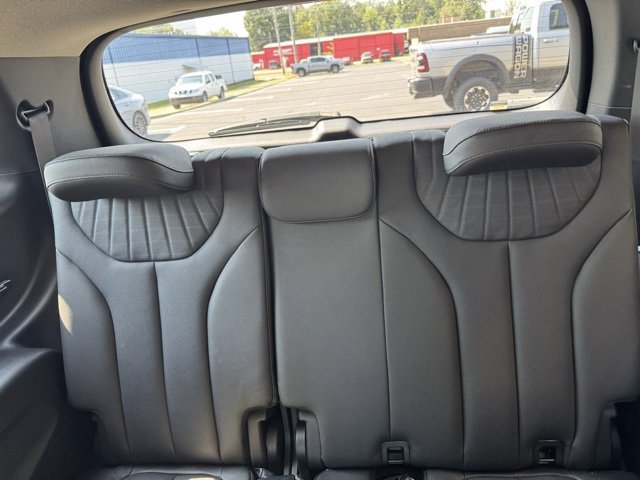 Used 2023 Hyundai Palisade Limited image 32