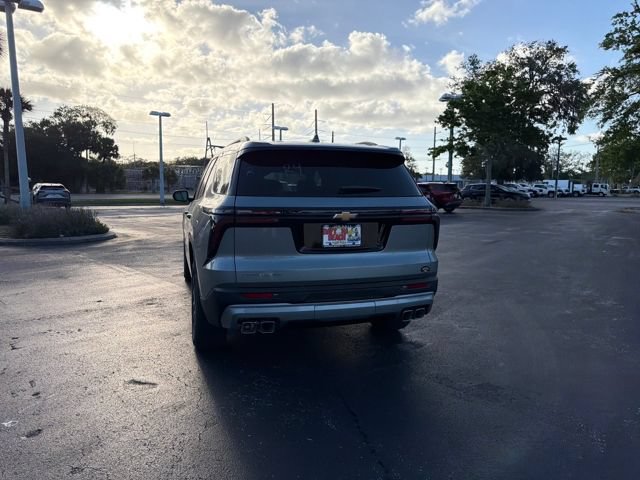 New 2026 Chevrolet Traverse LT w/ Sun and Wheel Package FWD image 10