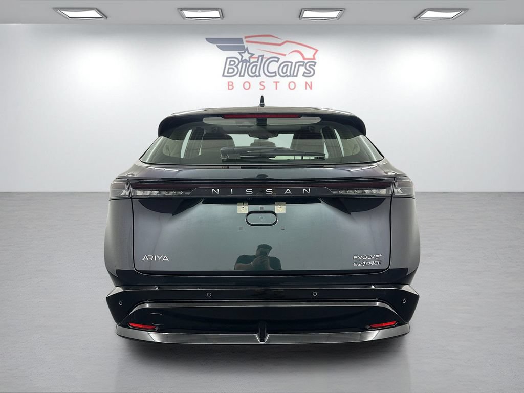 Used 2024 Nissan Ariya AWD image 5