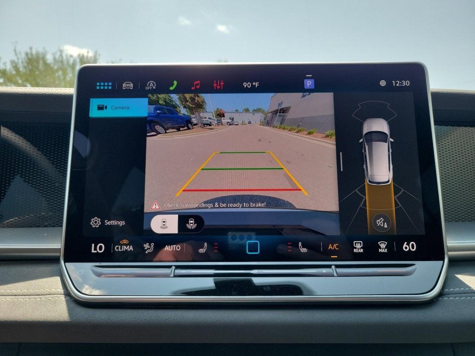 New 2026 Volkswagen Tiguan SE R-Line FWD image 19