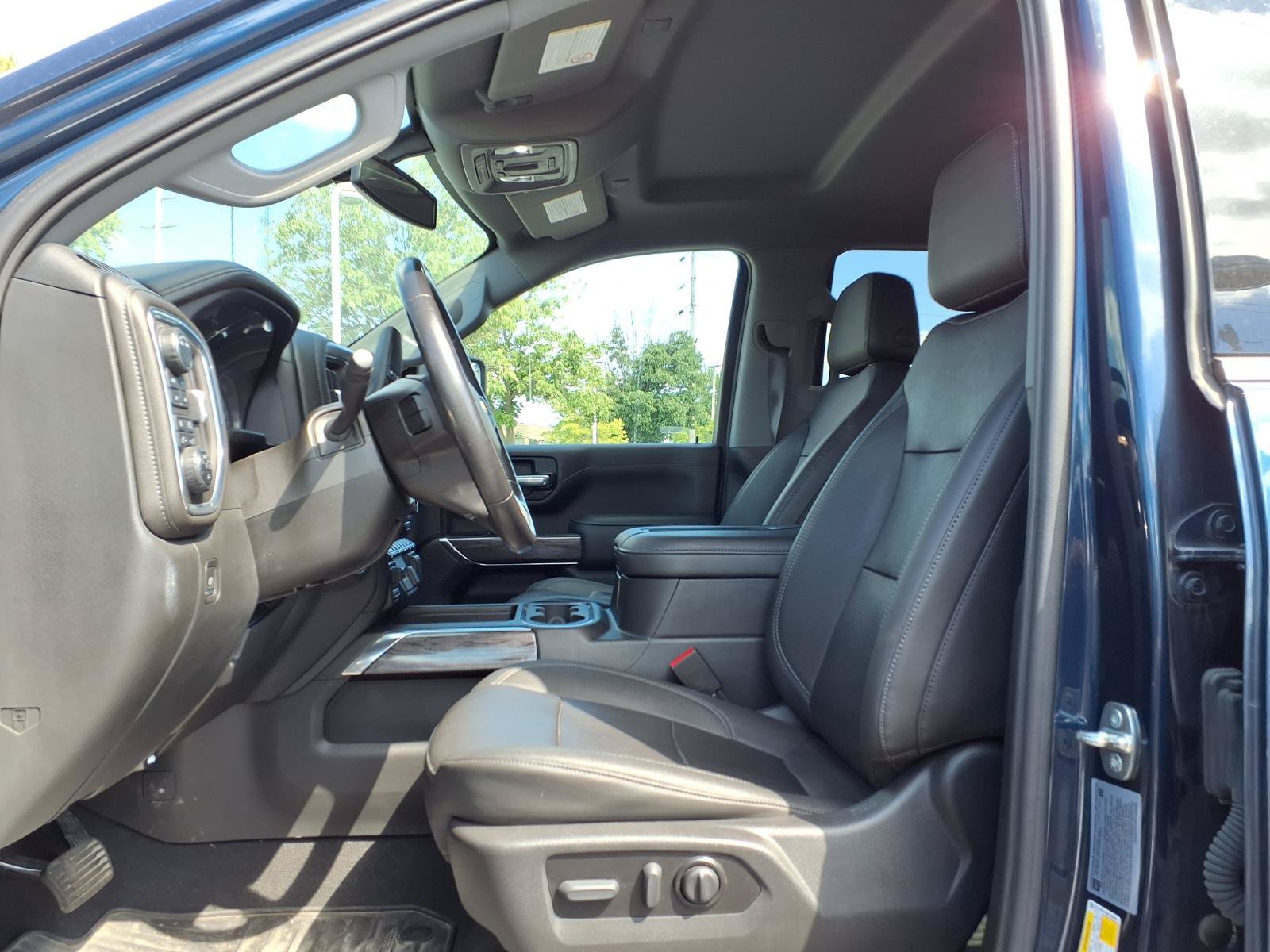 Used 2022 Chevrolet Silverado 2500 LTZ w/ LTZ Convenience Package AWD/4WD image 19