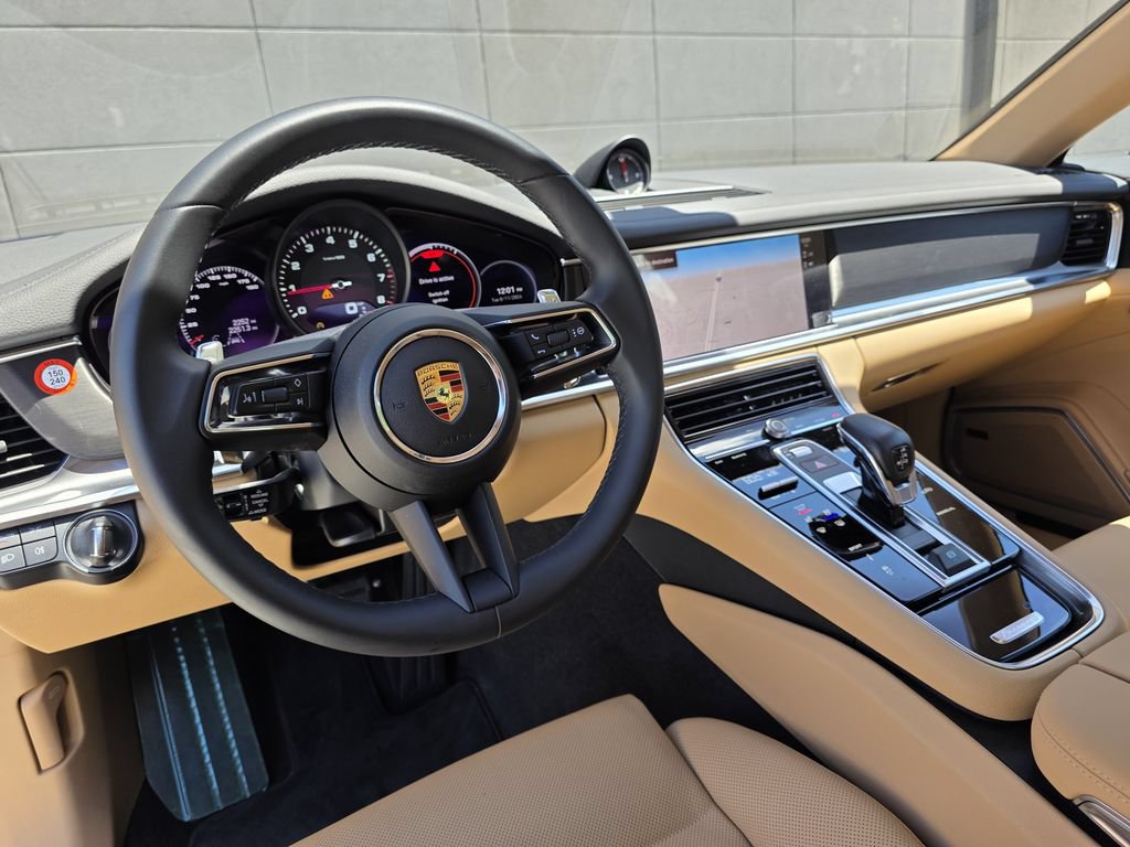 Used 2023 Porsche Panamera Platinum Edition RWD image 4